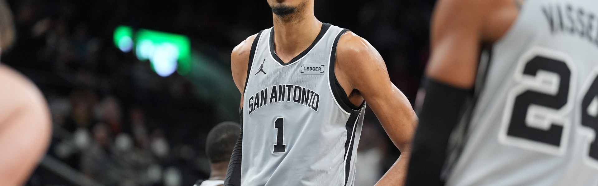 星空体育官网-西部球队晋级总决赛最新概率：马刺升至20.8% 雷霆48% 掘金13%