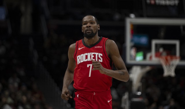 星空体育官网下载-杜兰特：如果对手要三个人包夹我 我应该更多地牺牲自己！