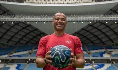 星空体育官网下载-五冠队长卡福：内马尔之后巴西没巨星！